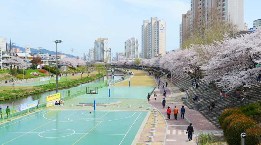 Oncheon Stream Park